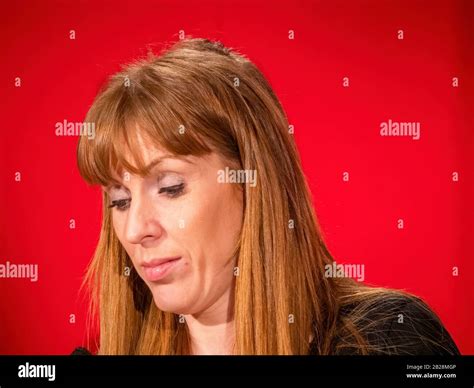 Angela Rayner MP shows support for Ashton homeless hostel.